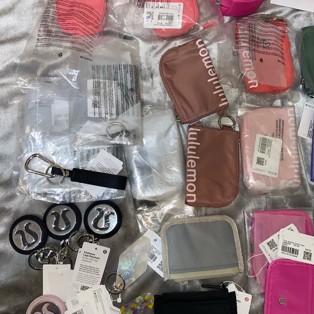 lululemon athletica assorted colorful key & card holders - Picture 5 of 16